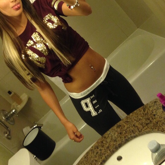 Extra small brand Pink maroon t shirt blinged out - Picture 3 of 3